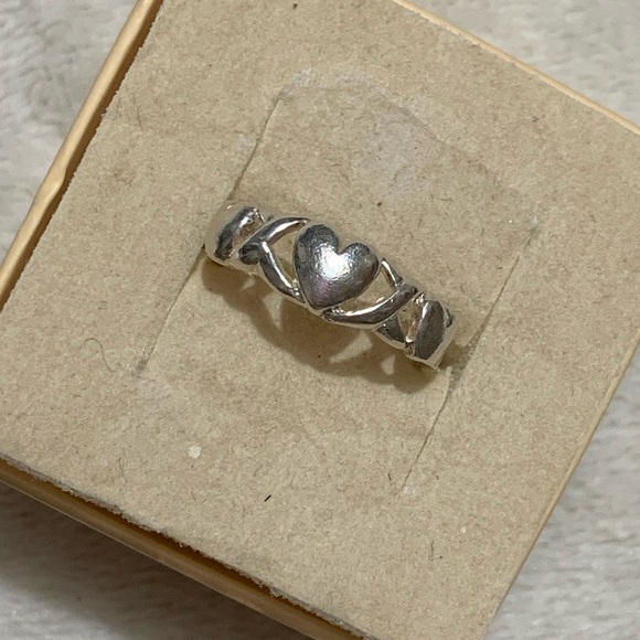 Jewelry - Sterling Silver EUC NF 925 X Heart Ring size 7.5